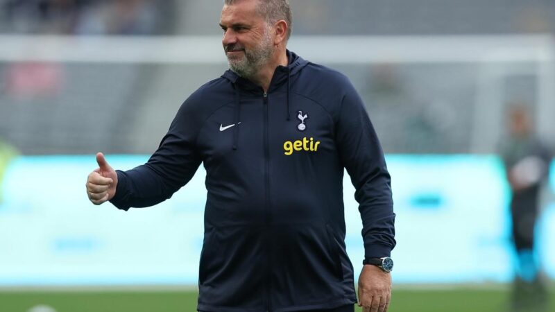 Il Tottenham invia due volte gli osservatori a osservare il centrocampista di Championship molto quotato, mentre intensifica la sua corsa – rapporto