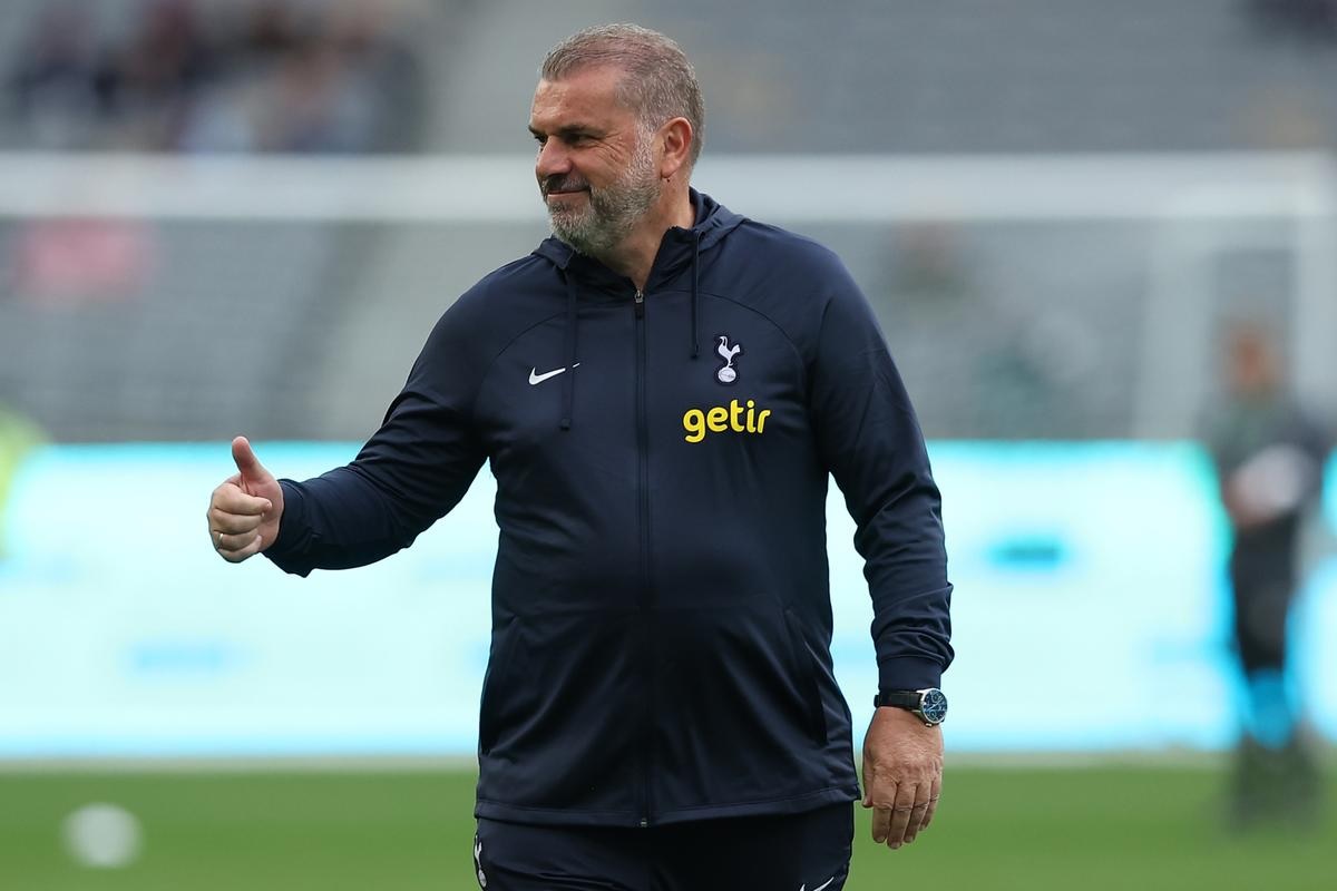 Il Tottenham invia due volte gli osservatori a osservare il centrocampista di Championship molto quotato, mentre intensifica la sua corsa – rapporto