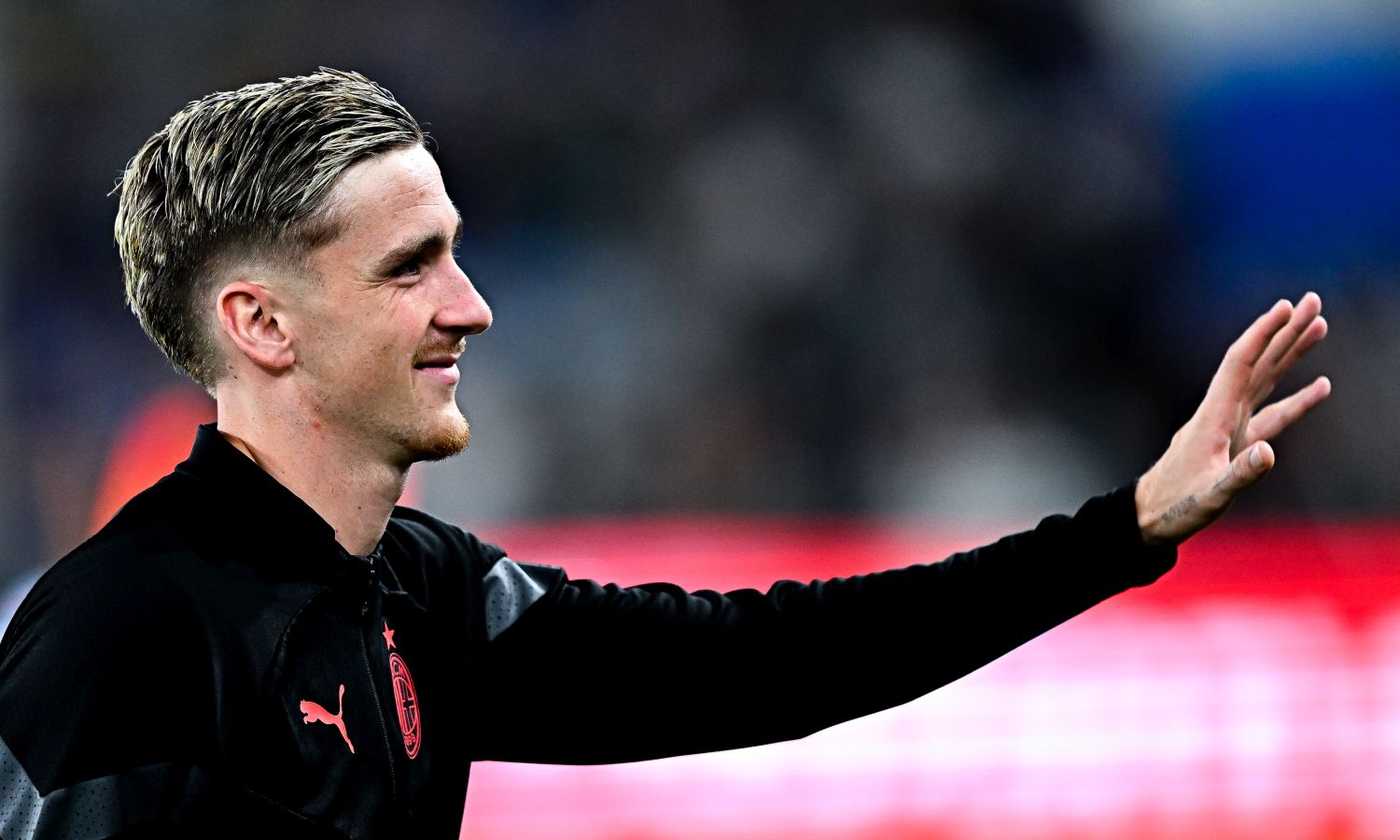 Milan, Fonseca rivoluziona la formazione per l’amichevole con il Barcellona: Saelemaekers terzino, Pulisic trequartista|Serie A