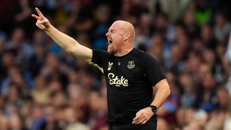 Dyche chiede che l’Everton sia “all’avanguardia” contro il Palace