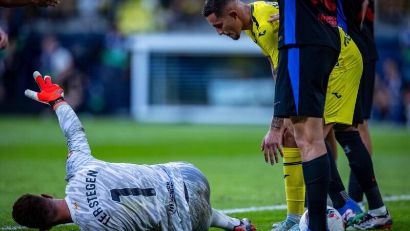 Il portiere del Barcellona Ter Stegen è fuori per un grave infortunio al ginocchio