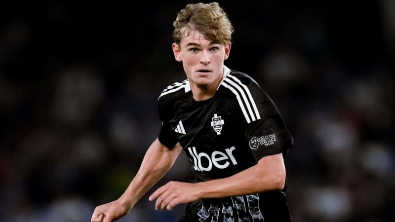 Cesc Fábregas racconta a Nico Paz cosa deve migliorare per essere un top mondiale… dopo il suo spettacolo a Genova