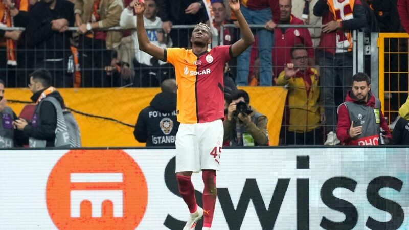 Osimhen protagonista con gli Spurs battuti a Istanbul