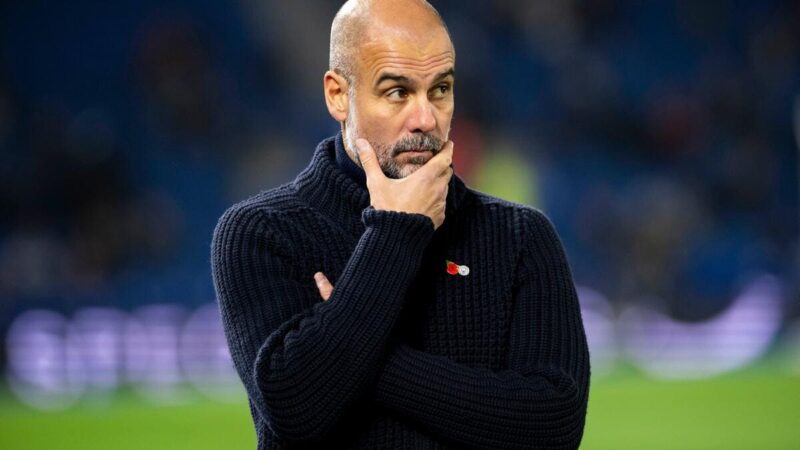 Pep Guardiola resta al Manchester City