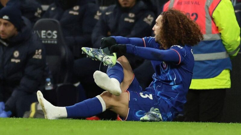 Carragher fa irruzione nell’imbarazzante difensore del Chelsea Cucurella dopo costosi scivoloni contro il Tottenham