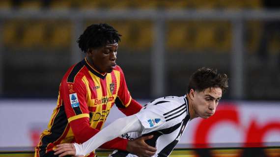 Il Chelsea guida la corsa, lo United cerca di recuperare