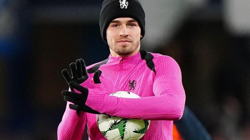 Marc Guiu mira a “distruggere” Pau Cubarsi quando il Chelsea affronta il Barcellona