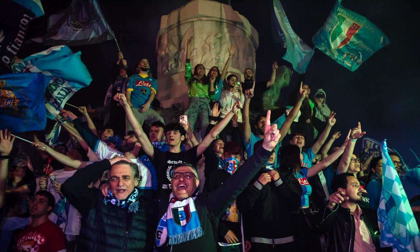CM.com – Napoli in festa: 5mila tifosi a Capodichino, Conte parla al megafono VIDEO|Primapagina