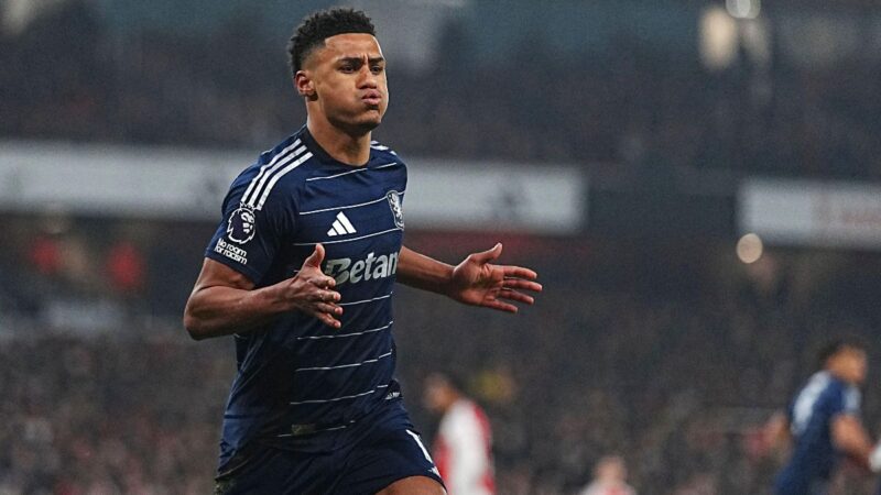 Watkins e Mings per tornare contro il trattore