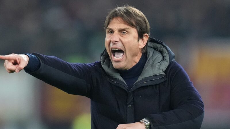 CdS – Napoli, c’è amarezza per il mercato. Ma i tifosi puntano su Conte 