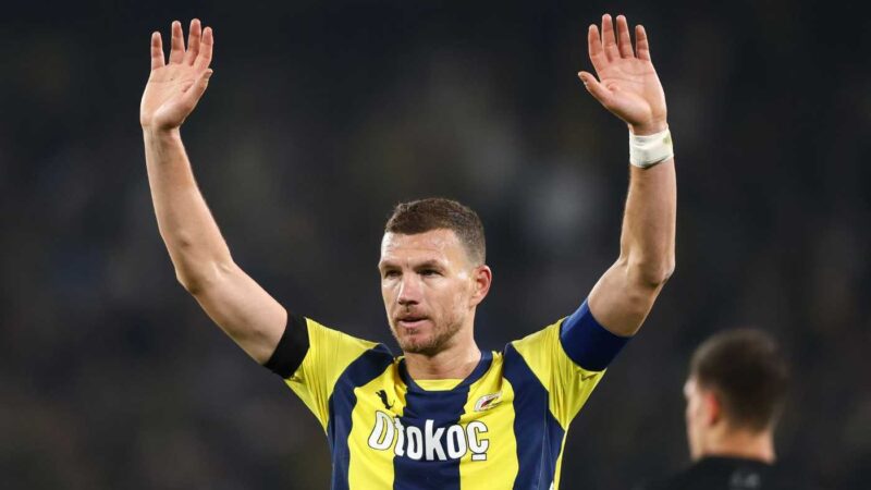 Europa League LIVE: Dzeko gol, vola il Fenerbahce. Vince la Real Sociedad, a secco l’Ajax|Europa League