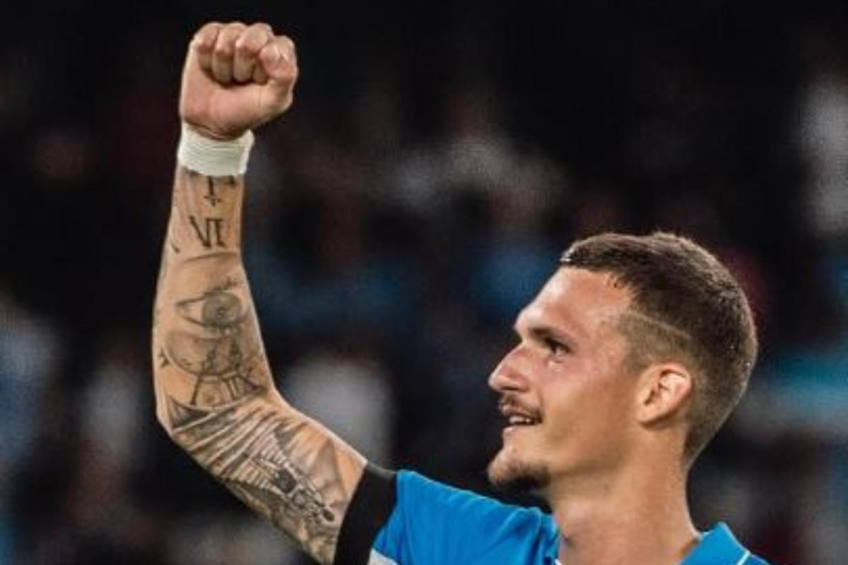 Il Napoli spiega la firma “no” di Rafa Marín per Villarreal: “Avevamo i documenti pronti …”