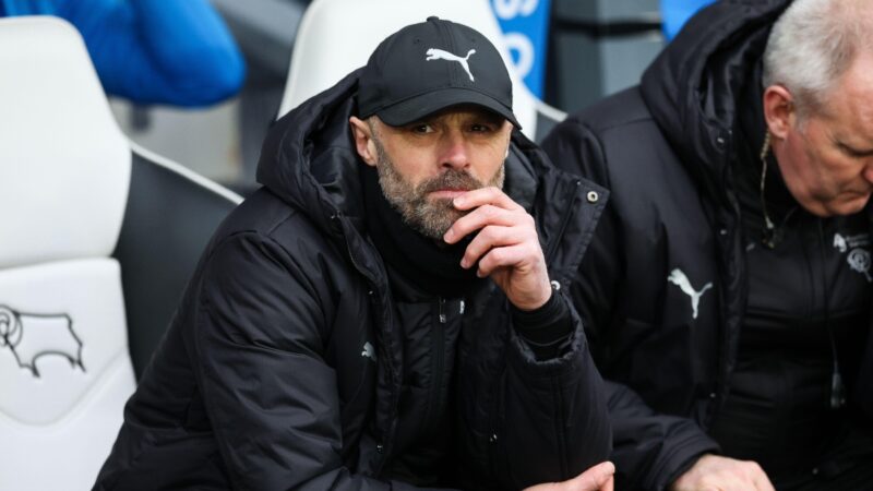 Il capo allenatore del Derby Sack Paul Warne mentre Rams lasciava lo scarto di retrocessione dal successore permanente di Wayne Rooney