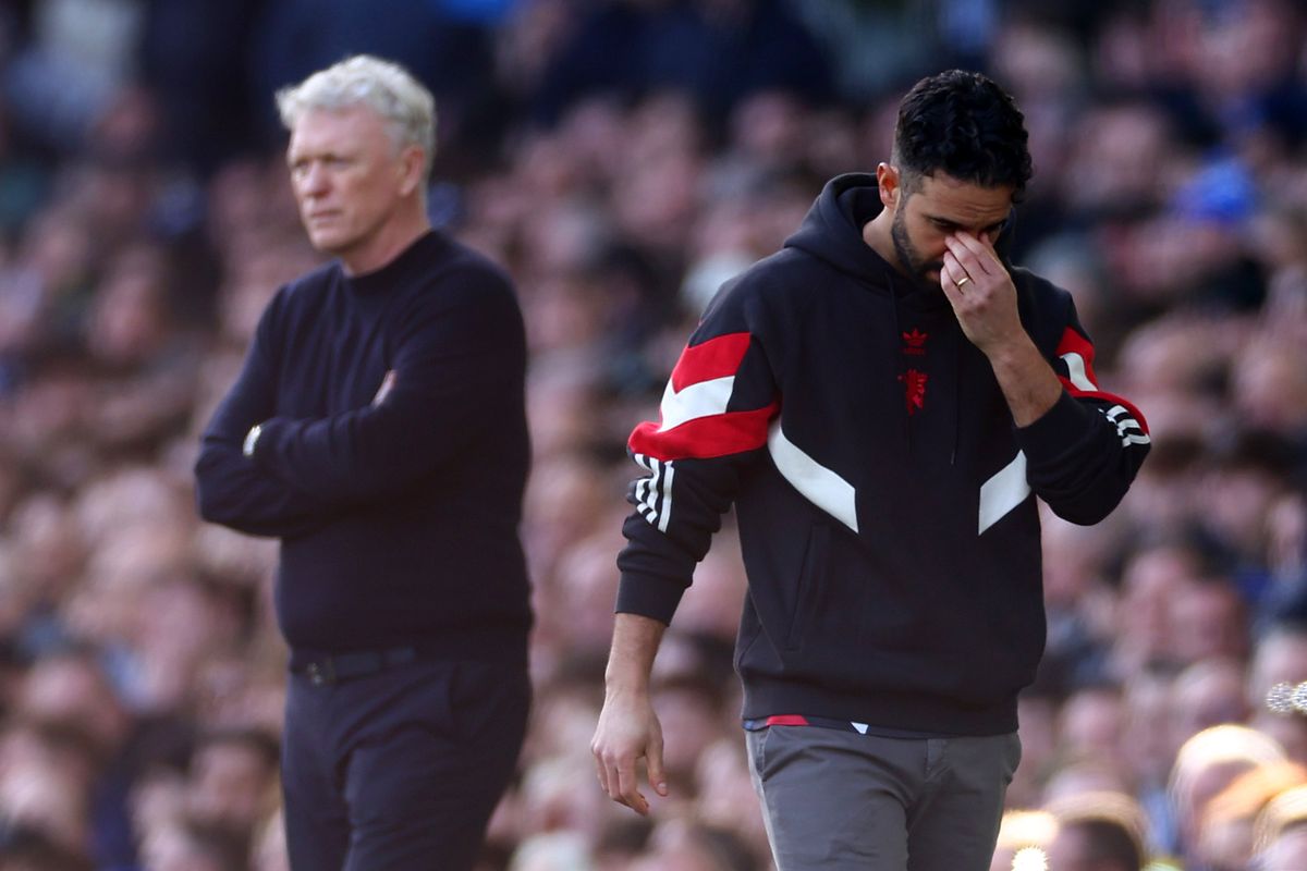 “Il club è sotto pressione: penso che potrei suonare lì” L’eroe cult del Manchester United offre i suoi servizi al boss in difficoltà Ruben Amorim