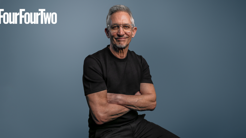 ‘Capisco perché i fan si lamentano del blackout alle 15:00 perché puoi guardare qualsiasi partita all’estero. Andrà ad un certo punto mentre le emittenti tossiscono più in contanti, Gary Lineker discute le attuali regole TV con FourFourtwo