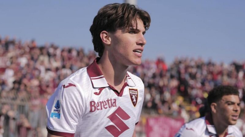 Il tempo di Cesare Casadei: il centrocampista di punteggio che illustra Torino e Italia