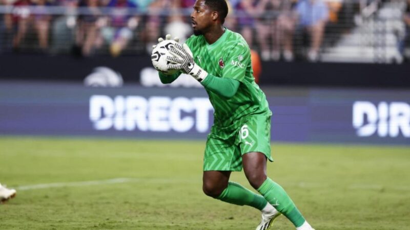 Maignan sospese una parte per aver insultato l’arbitro