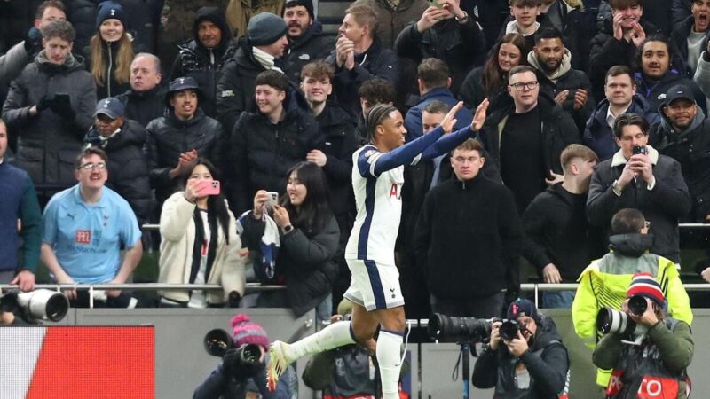 Odobert al doppio per mantenere viva le speranze di Spurs