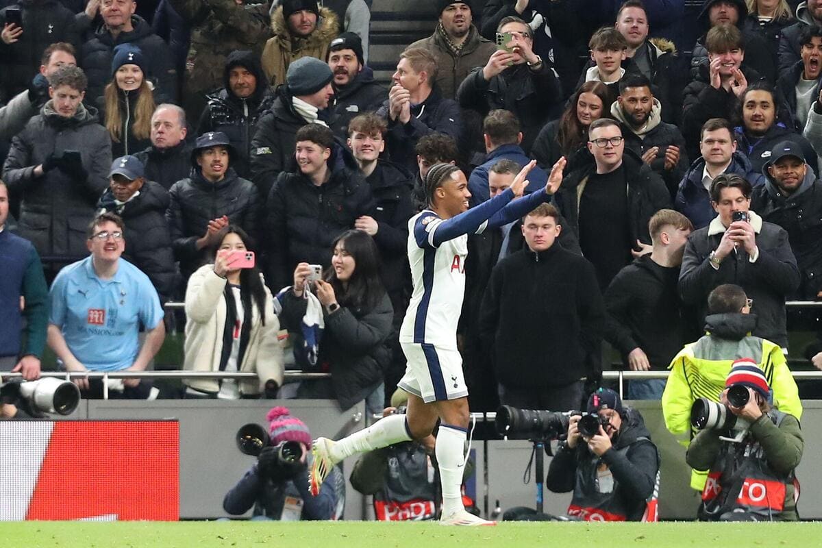 Odobert al doppio per mantenere viva le speranze di Spurs