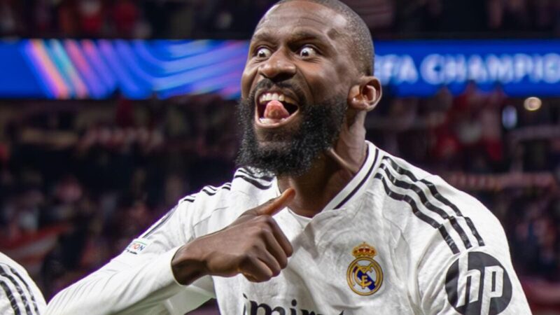 Il difensore del Real Madrid Antonio Rudiger subisce il funzionamento mentre si profila la sospensione