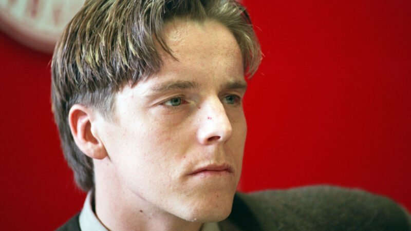 “Ero in piedi sotto la doccia con lo shampoo nei miei occhi quando il segretario è entrato nello spogliatoio e ha gridato:” Abbiamo accettato di venderti “”: l’ex attaccante della Lega-Premier ricorda di aver scoperto il trasferimento delle chiavi