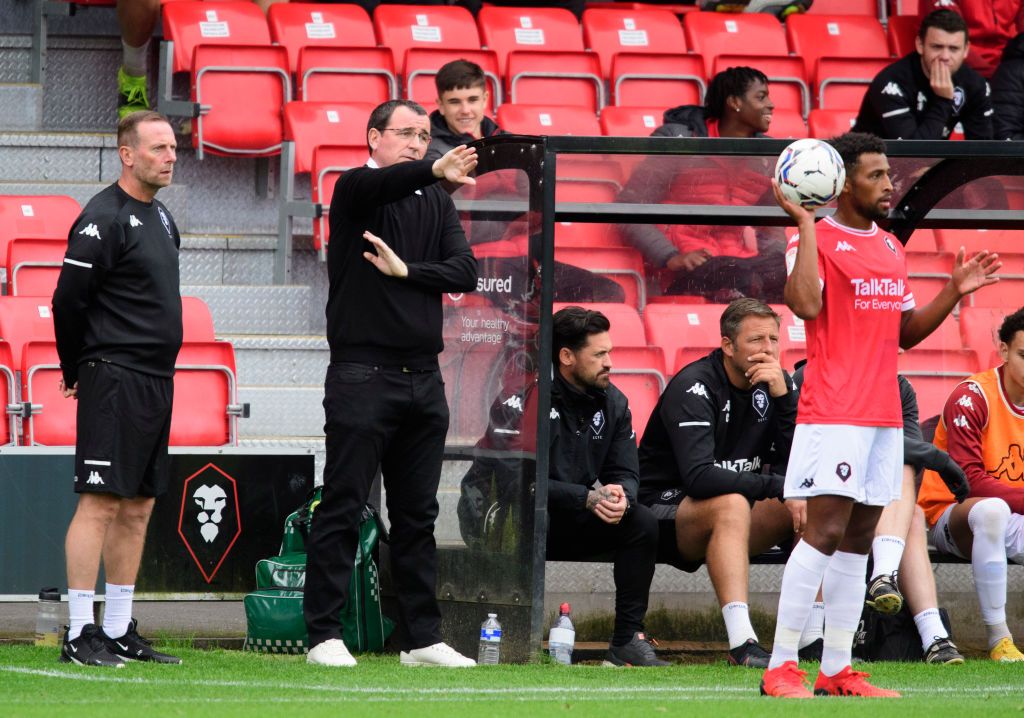 ‘Mi sono unito a Salford, inizialmente in prestito, da Derby U21s – potrei essere l’unico manager che sia mai uscito in prestito! Ho adorato la storia e da dove proveniva il club “: il boss della Football League ricorda la mossa manageriale bizzarra nel 2021