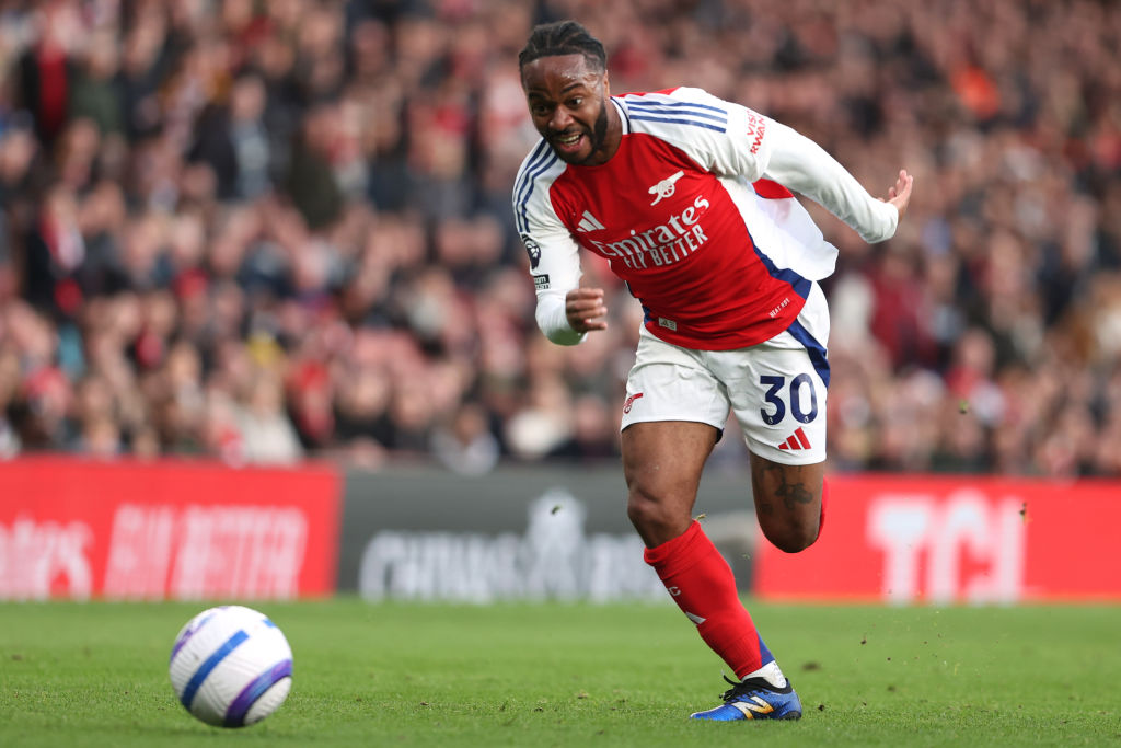 Raheem Sterling ha detto di perseguire una mossa di trasferimento assolutamente assurda