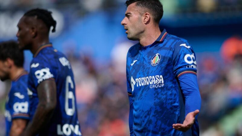 “Sono triste di aver penalizzato la squadra, è tempo di imparare dagli errori.”