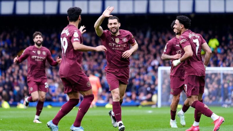 Le formazioni rivelate mentre entrambe le parti cercano un’enorme vittoria in gara per la Champions League