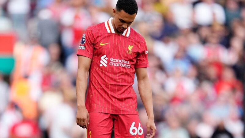 Salah difende Alexander-Arnold dopo che il difensore del Liverpool ha fischiato prima della mossa del Real Madrid