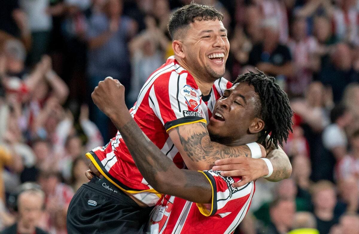 Blades Thrash City per prenotare il play-off di Wembley