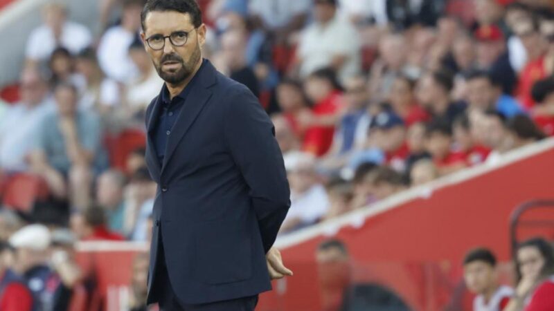 Bordalás è discusso tra la continuazione o l’avventura di Siviglia mentre Celestini e Luis García Sound