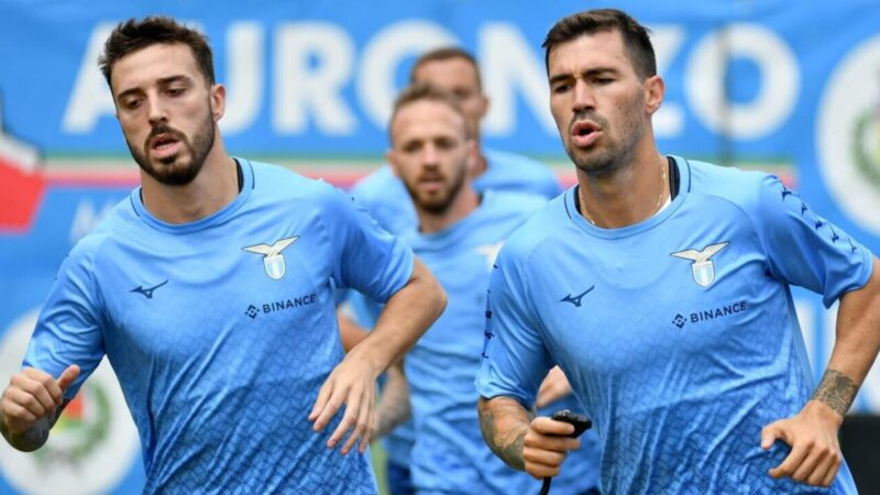 Corriere dello Sport – Lazio, la spinosa situazione di Gila e Romagnoli in vista del calciomercato