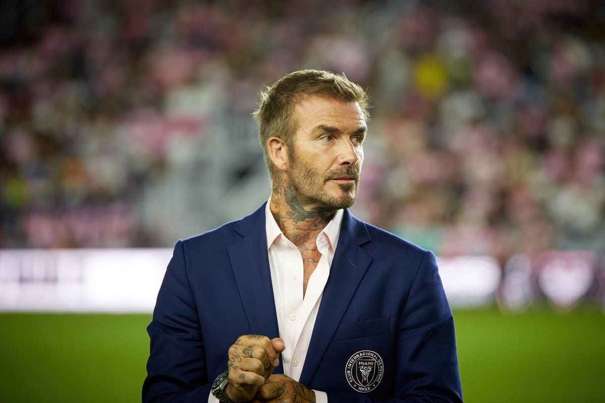 David Beckham e Gary Neville Lead Salford City Buy-out