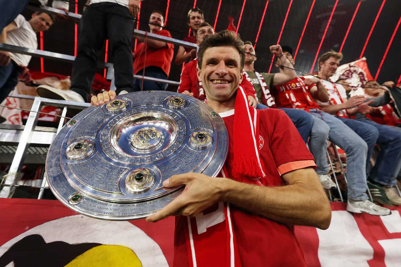 Muller, saluto da brividi ai tifosi del Bayern Monaco: “Amici cari!” | Estero