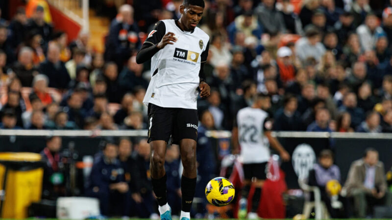 Arsenal Close in On Valencia Centre-Back Cristhian Mosquera e Viktor Gyokeres Deals