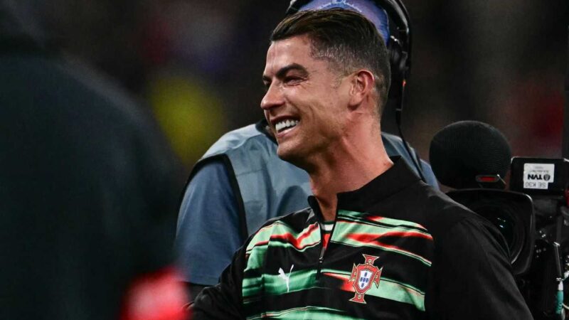 Cristiano Ronaldo, un altro trofeo nella sua bacheca infinita: si fa male, non guarda i rigori e poi piange di gioia | Primapagina