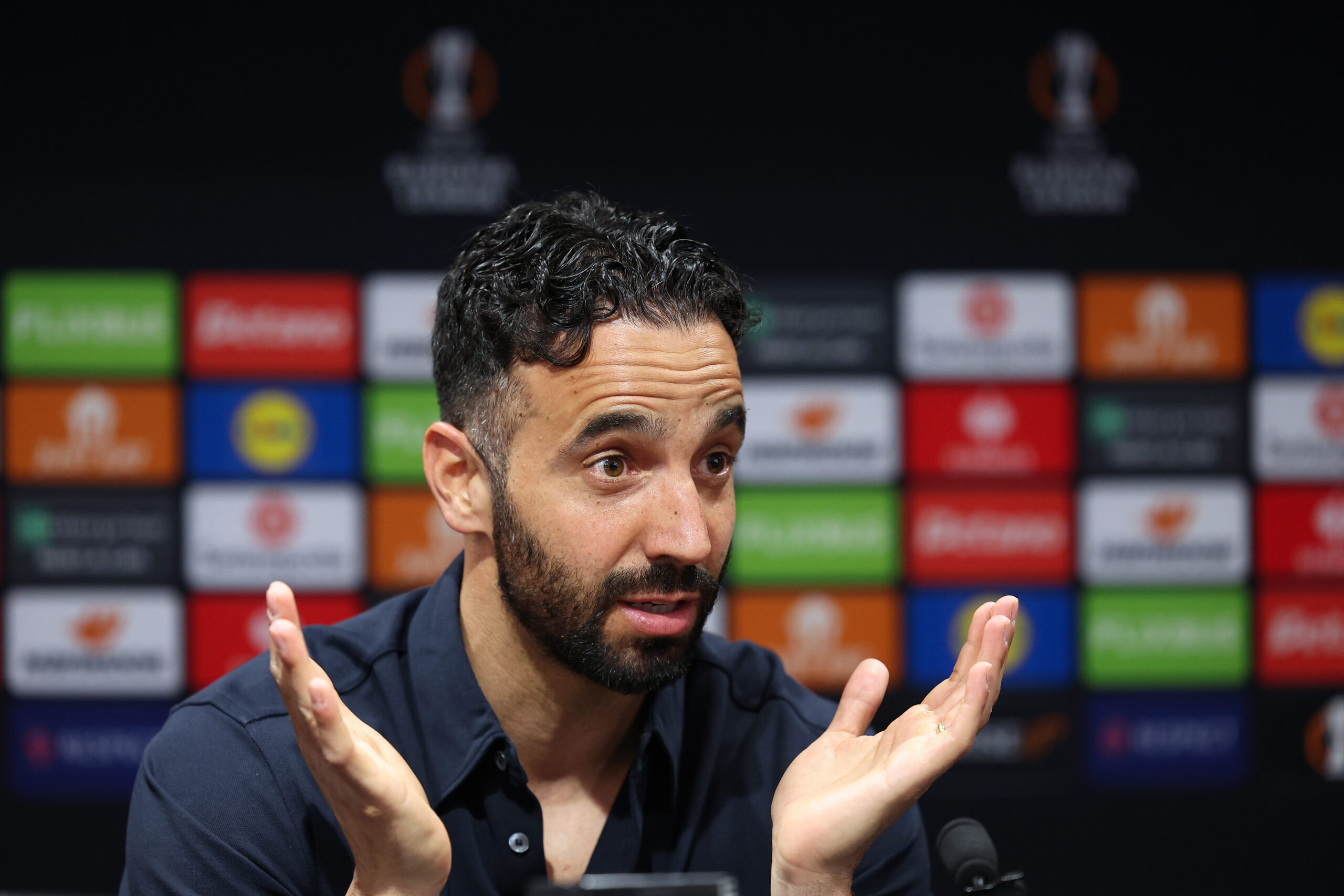 Il Manchester United in controverso swoop per il Manchester City Star: Rapporto