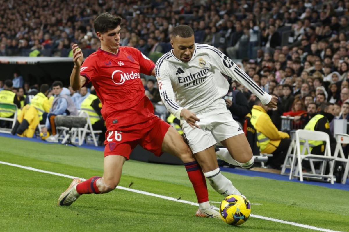 Il Siviglia non produce e rifiuta una seconda offerta da Napoli di Juanu