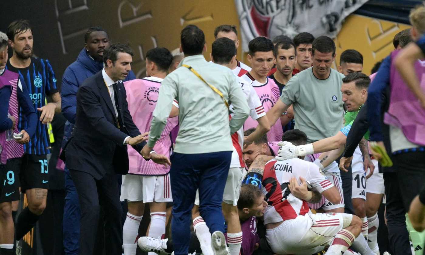 Inter-River, rissa nel finale. Acuna contro tutti, Chivu entra in campo e Dumfries scappa negli spogliatoi: cos’è successo | Primapagina