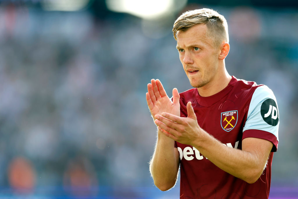 James Ward-Prowse ed Erin Cuthbert Back Nuovo dispositivo di allenamento calcistico innovativo