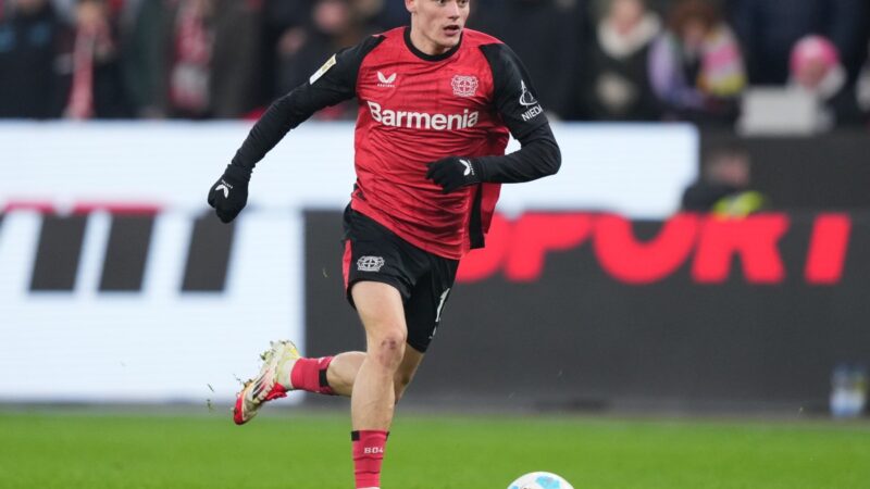 Jurgen Klopp reagisce alla firma estiva