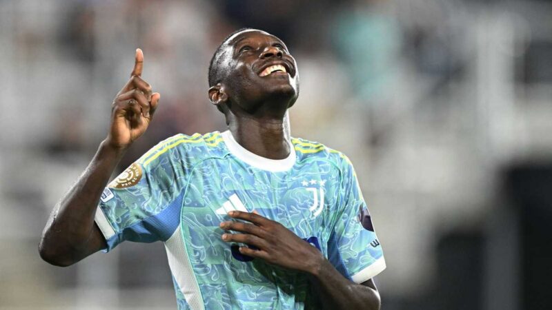 Juventus, non si può rinunciare a Kolo Muani e Conceicao: il piano per il futuro e i problemi da risolvere | Primapagina