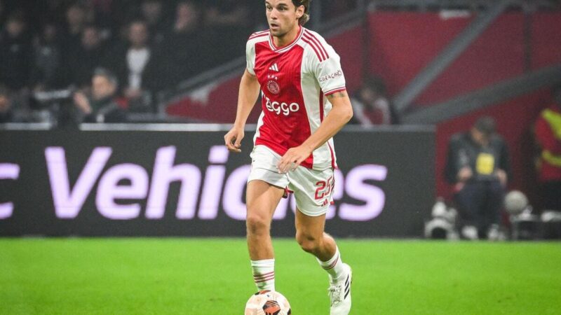 Crystal Palace Complete Deal per SOSA