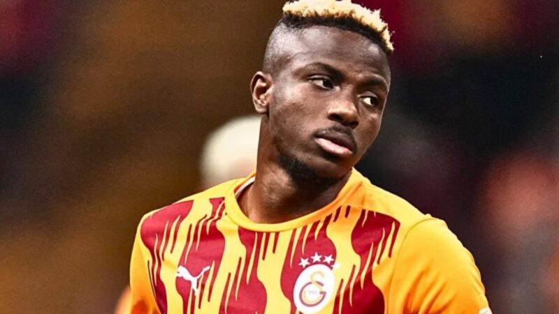 Il “miglior attaccante nel mondo”, che suonava per il Barça e Madrid, si dichiara in ribellione a Napoli