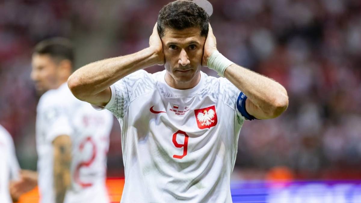 Il nuovo Polonia Manager offre il ritorno di Lewandowski … e afferma che il team può essere ispirato da Barcellona