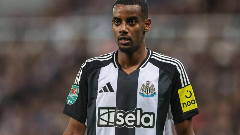 “Irrnificabile” Alexander Isak “ama il Newcastle, afferma Howe – e il capo è” disperato “per mantenere l’attaccante