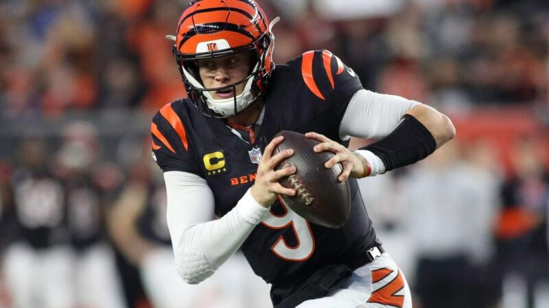 Joe Burrow COPS Turf Turf Toe Infortunio in Bengala vs Jaguars in NFL