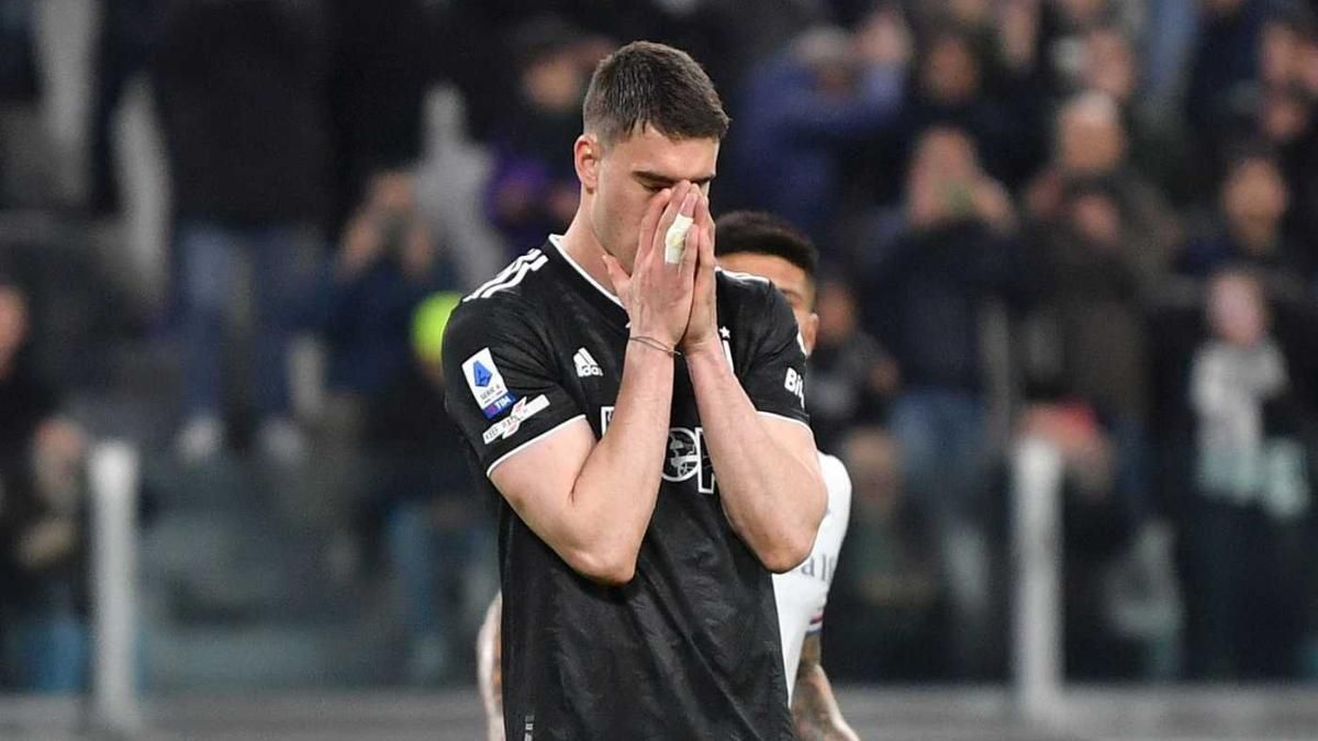 La Juventus deve pagare un risarcimento a Dusan Vlahovic per la sua squadra marzo