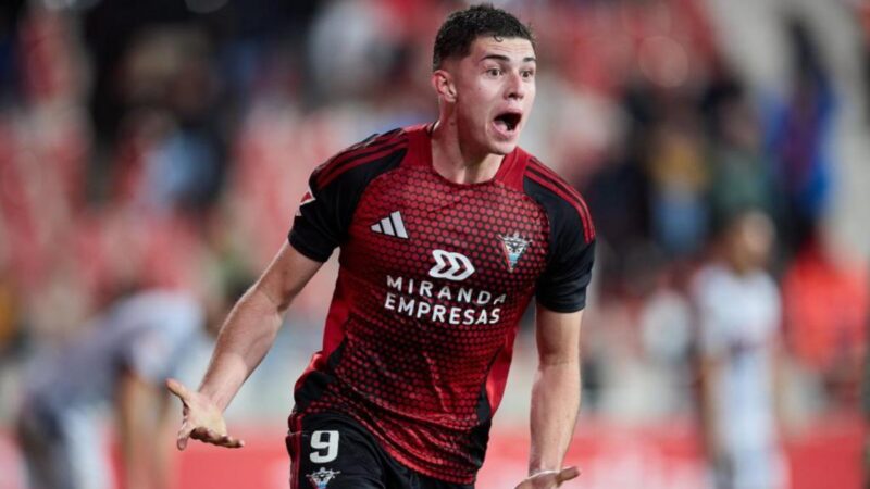 Prepara un’offerta di 16 milioni